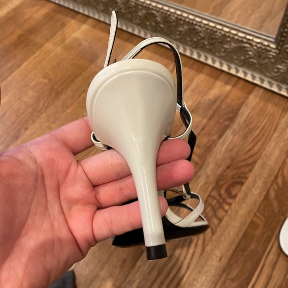 Dolce & Gabbana white straps heels - Picture 12 of 16